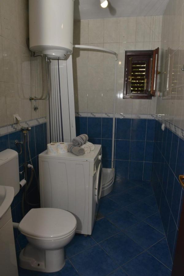 D Apartment Kotor Extérieur photo
