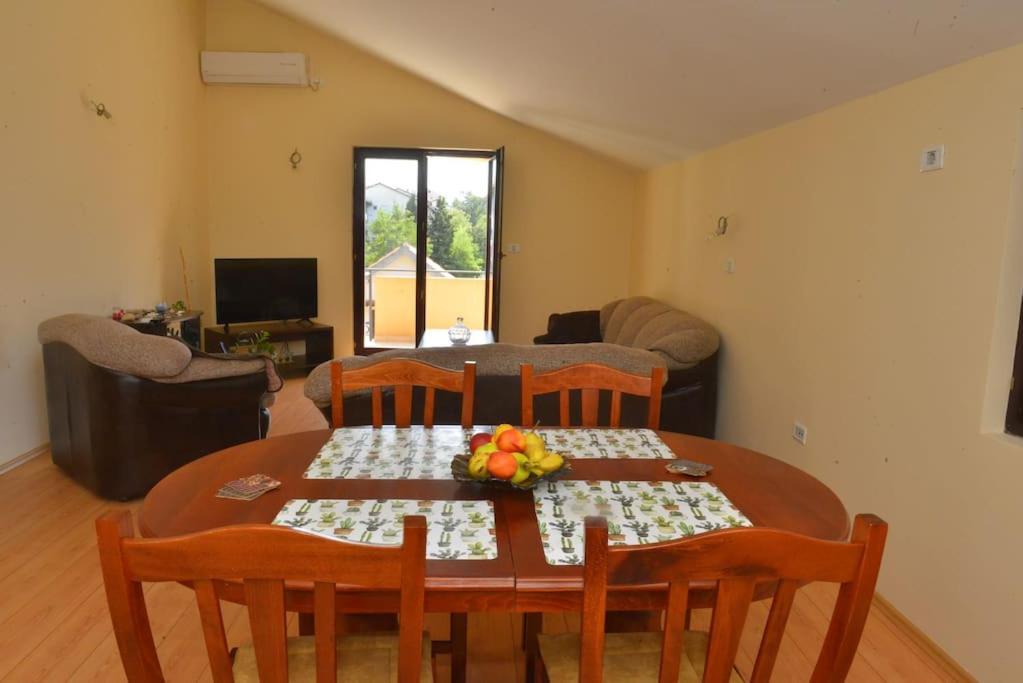 D Apartment Kotor Extérieur photo