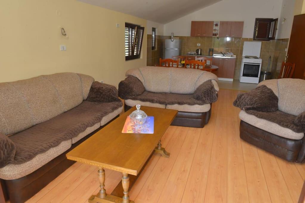 D Apartment Kotor Extérieur photo