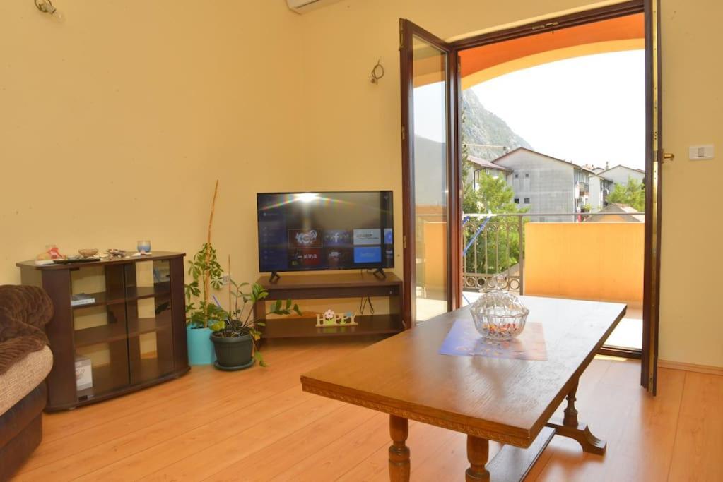 D Apartment Kotor Extérieur photo