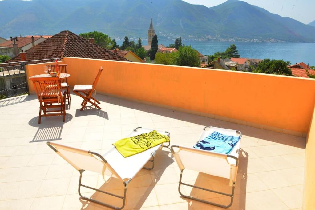 D Apartment Kotor Extérieur photo