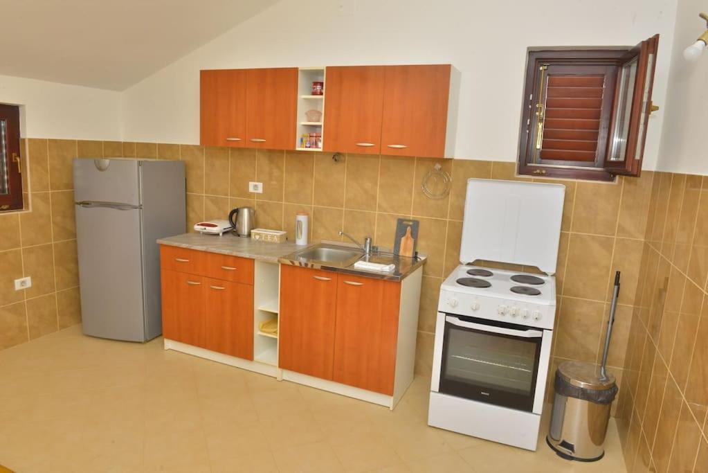 D Apartment Kotor Extérieur photo
