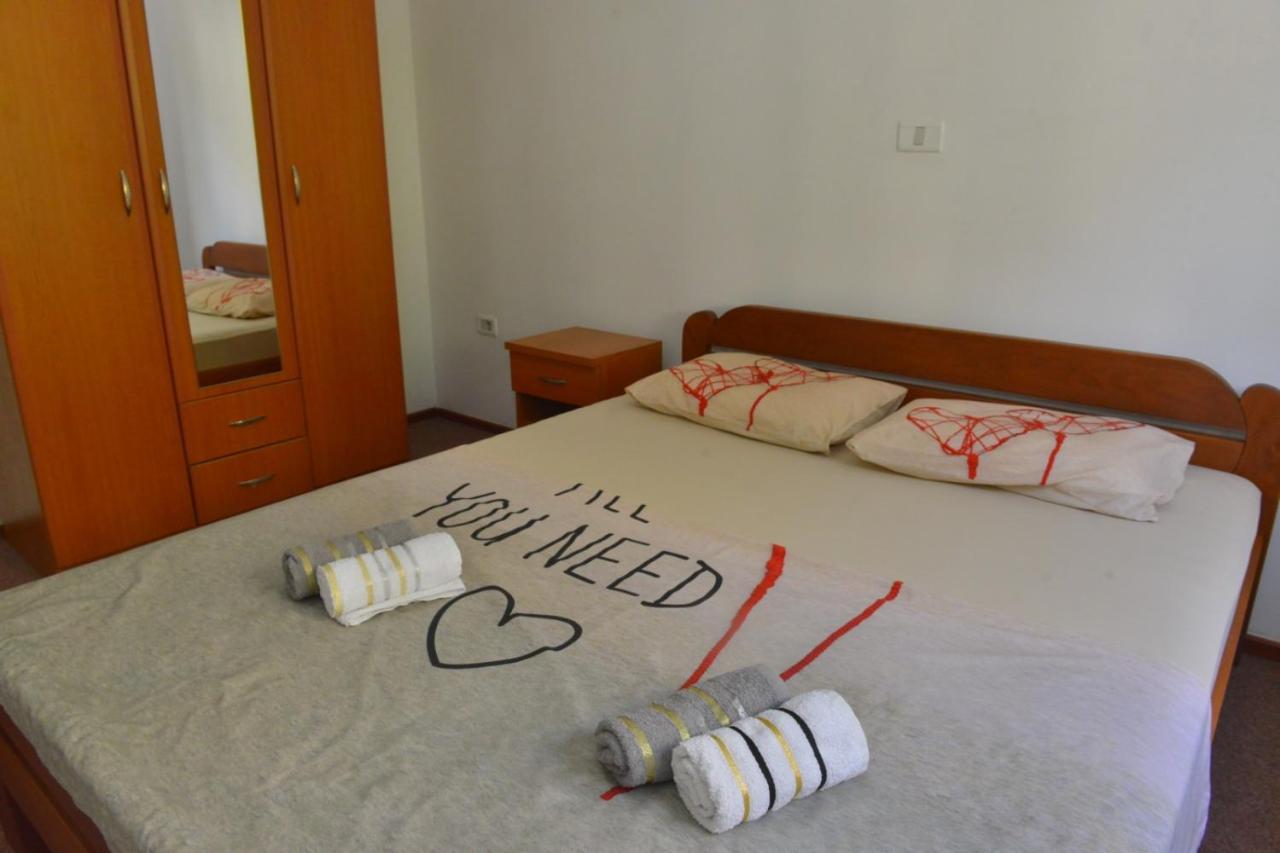 D Apartment Kotor Extérieur photo